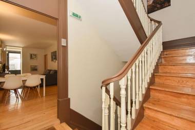 Almada Apartments 468