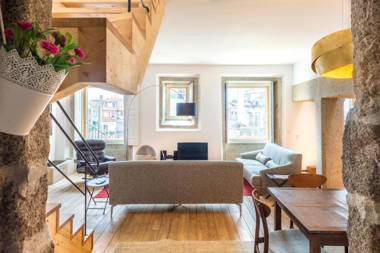 Condes de Azevedo Palace Apartments