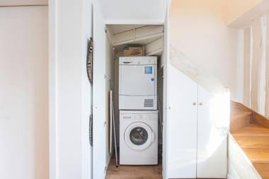 LovelyStay - Urban Cottage