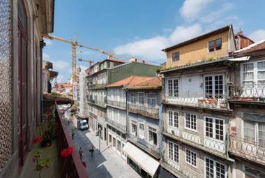 LovelyStay - Flower Stylish Apartment