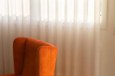 LovelyStay - Penthouse Balcony Apartment