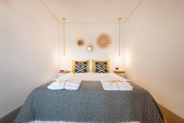 LovelyStay - Sun Loft w/ Balcony