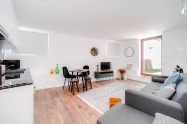 Nomad's Fine Arts Collection