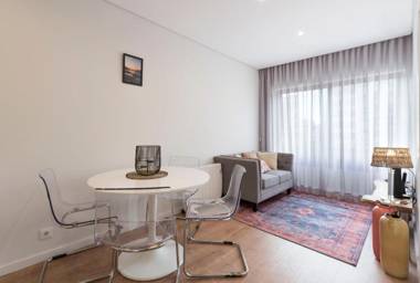 LovelyStay - Hello Porto Apartment by metro station