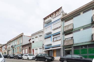 LovelyStay - Hello Porto Apartment by metro station