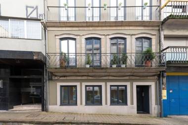 LovelyStay - Stylish Central Apartment by Bolhão Market