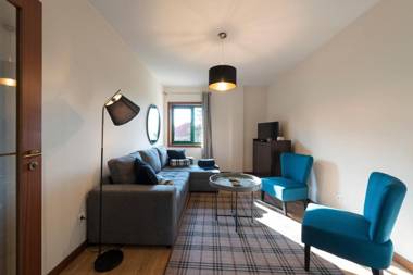 LovelyStay - Homey Feeling Flat w/ Free Parking