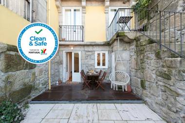 LovelyStay - Porto Peaceful Living W/ Backyard