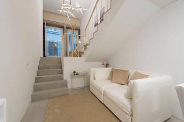 LovelyStay - Hidden & Quiet Duplex next to São Bento Station