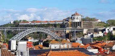 4 bedrooms appartement with city view balcony and wifi at Porto 3 km away from the beach