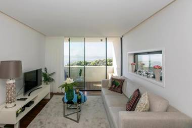 LovelyStay - Luxury 2BR Duplex Apartment in Foz Porto