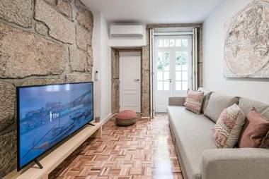 GuestReady - Grandeur River Balcony Reborn