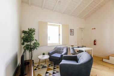 LovelyStay - Vila Burgães