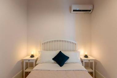 LovelyStay - 2BR Flat with AC in Duque de Loulé