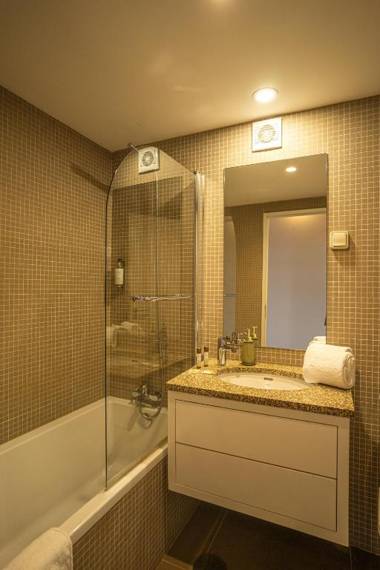 FLORES 36 by YoursPorto