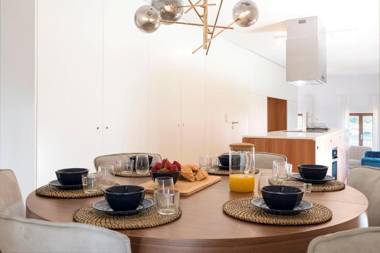 Magnificient 2BR Duplex w/ Gorgeous View by LovelyStay