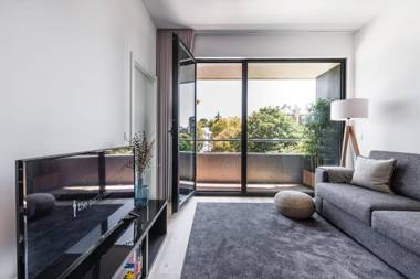 GuestReady - Marshall Art