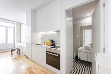 Flux Art Studio w/ AC & Balcony by LovelyStay