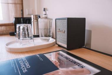 BFRESH Hotel - POOL - FITNESS - PADEL by Oporto Collection - FREE PARKING - Adults Only