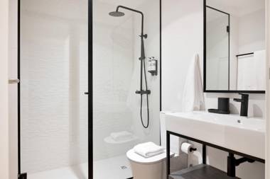 Santa Catarina Portrait Apartments by Oporto Collection