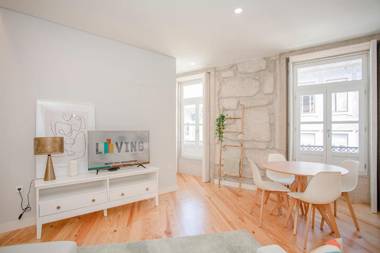 Liiiving in Porto - Aliados Stone Apartment