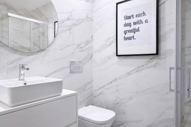 DOWNTOWN PRIME with TERRACE