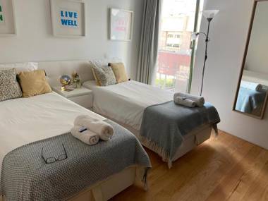 Cativo Flat 2 bed Duplex in Porto