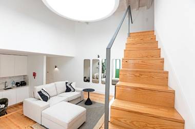 D. João IV Apartments by LovelyStay