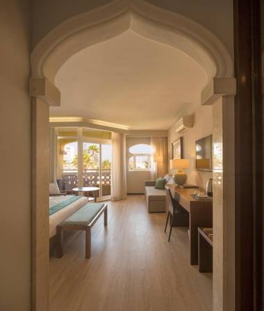 AP Oriental Beach - Adults Friendly