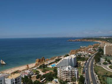 Apartamentos Turisticos Perola da Rocha