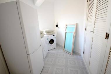 Villa Rosa B by amcf