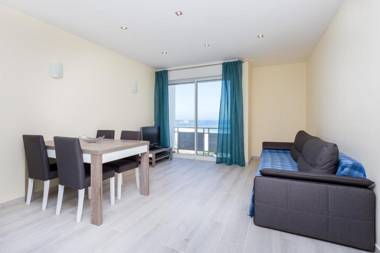 One bedroom appartement at Portimao 10 m away from the beach with sea view and terrace