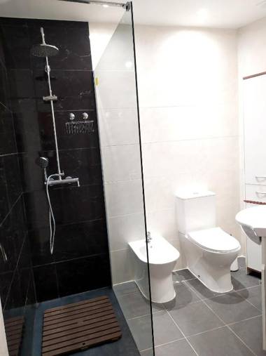 One bedroom appartement with shared pool furnished terrace and wifi at Portimao