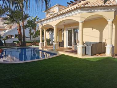 Oásis Tropical Jardim e Piscina!