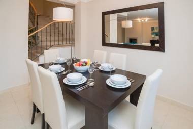 Townhouse Pool Tennis Close - Praia da Rocha