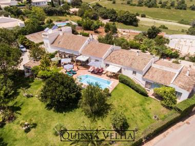 Gorgeous Holiday Home in Portimão with Swimming Pool