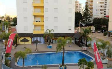 One bedroom appartement with city view and shared pool at Portimao