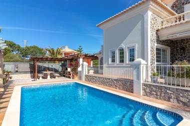 Villa Oliveira Family villa BBQ Pool