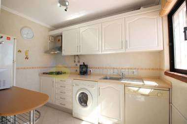 Appt With Large Terrace And Pool - Porches