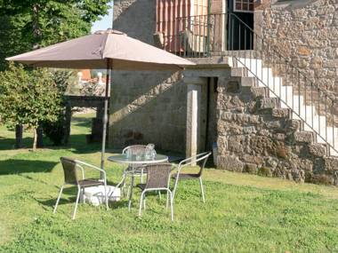 Excellent Cottage in Santa Comba with Communal Swimming Pool!