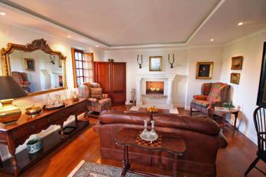 Quinta Girassol by OurMadeira