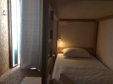 Marina Lounge Hostel