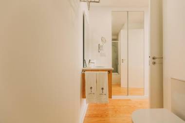 Azores Inn - Family Suites