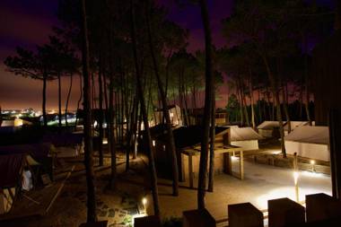 Bukubaki Eco Surf Resort