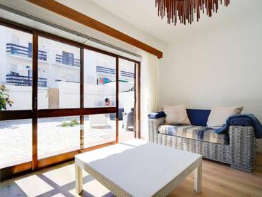 Soothing Holiday Home in Ferrel near Baleal Island