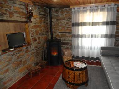 Abrigo do Outeiro-Serra Da Estrela