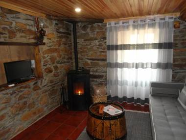 Abrigo do Outeiro-Serra Da Estrela