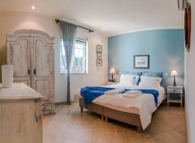 Pine Cliff Apartment by The Portuguese Butler