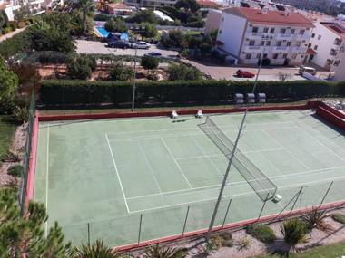 Remarkable 1-Bed Apartment in Olhos de Agua