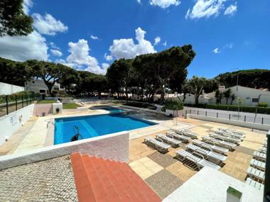 Albufeira Açoteias Studio With Pool by Homing